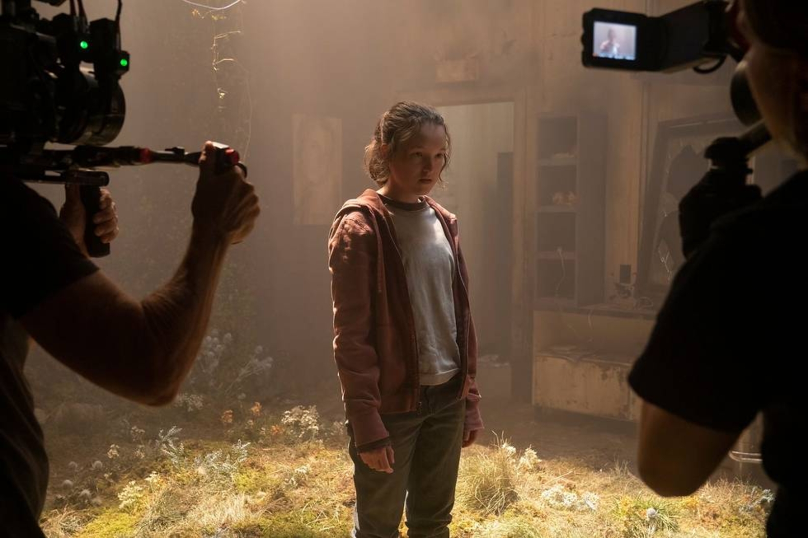 HBO's The Last of Us with Pedro Pascal shares behind-the-scenes photo