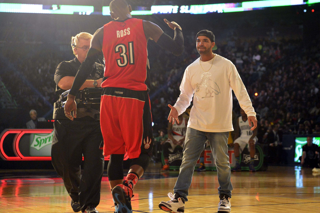 PHOTOS: Raptors unveil new uniforms with help from Drake 