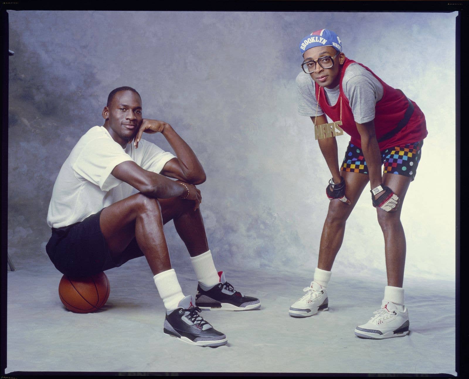 Nike's Iconic Sports Commercial: Michael Jordan and Mars Spike Lee  Blackmon ( 1988 - 1991 )