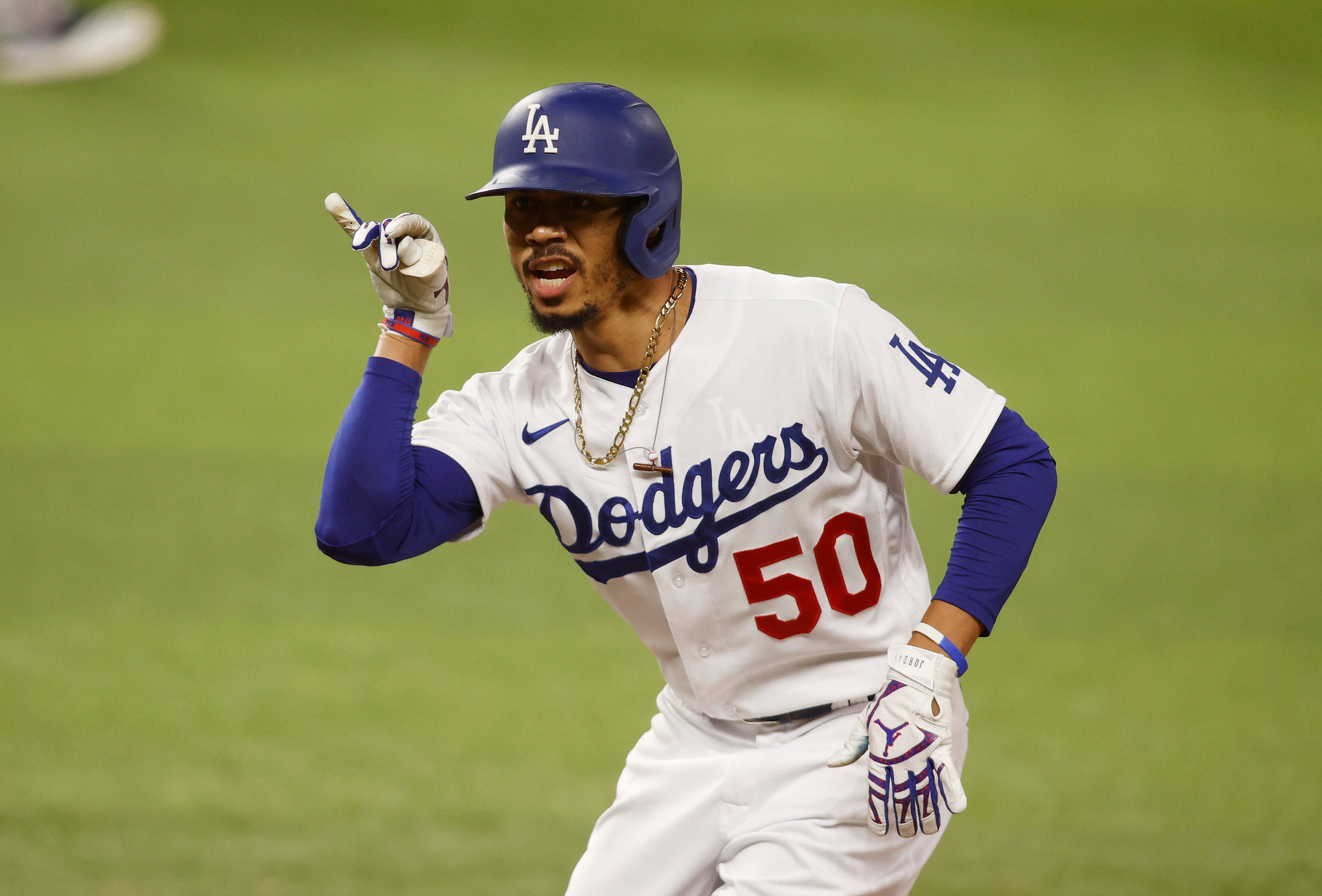 Mookie Betts Dodgers Braves Game 7