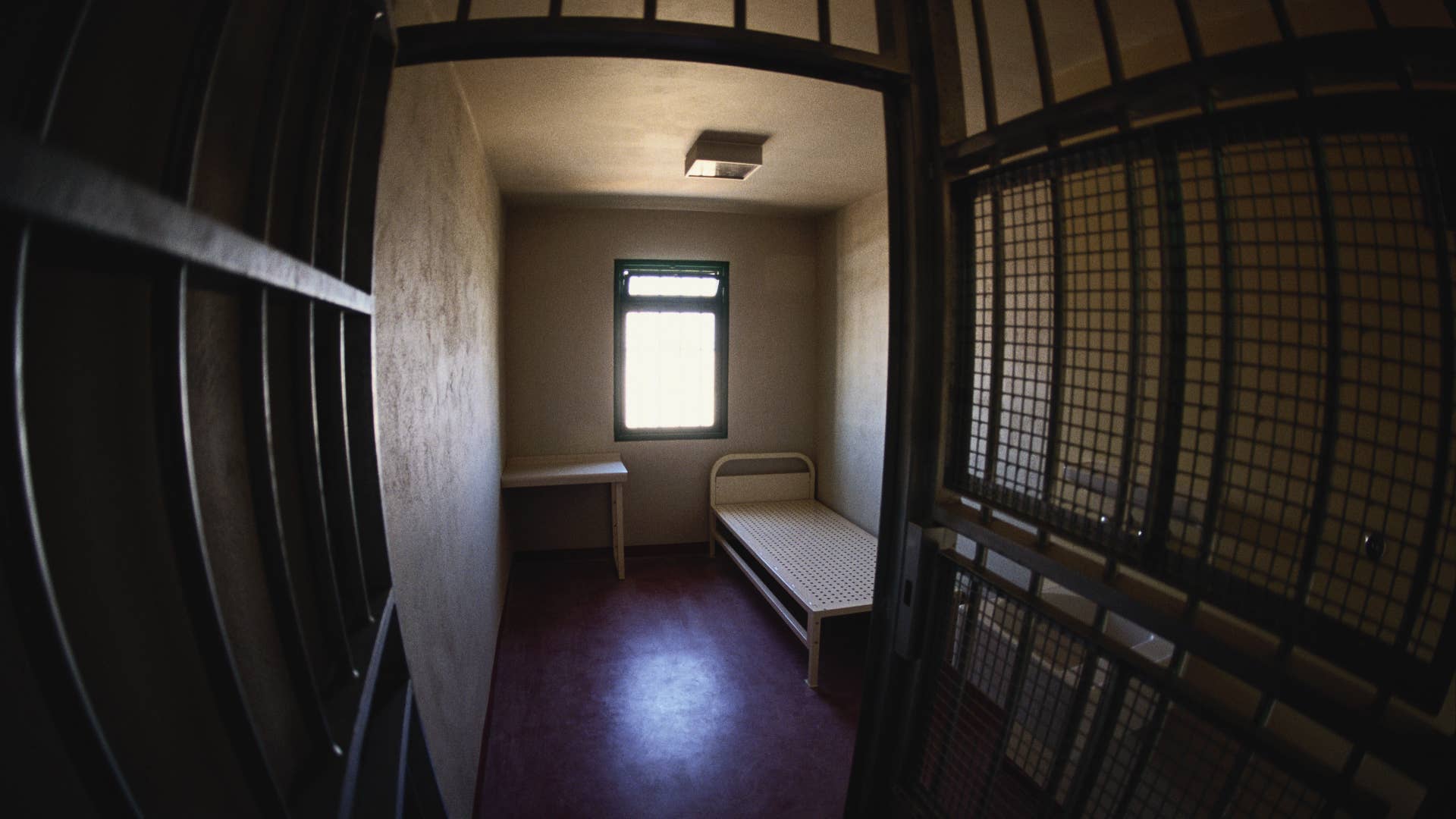 Empty cell of Luynes new prison.