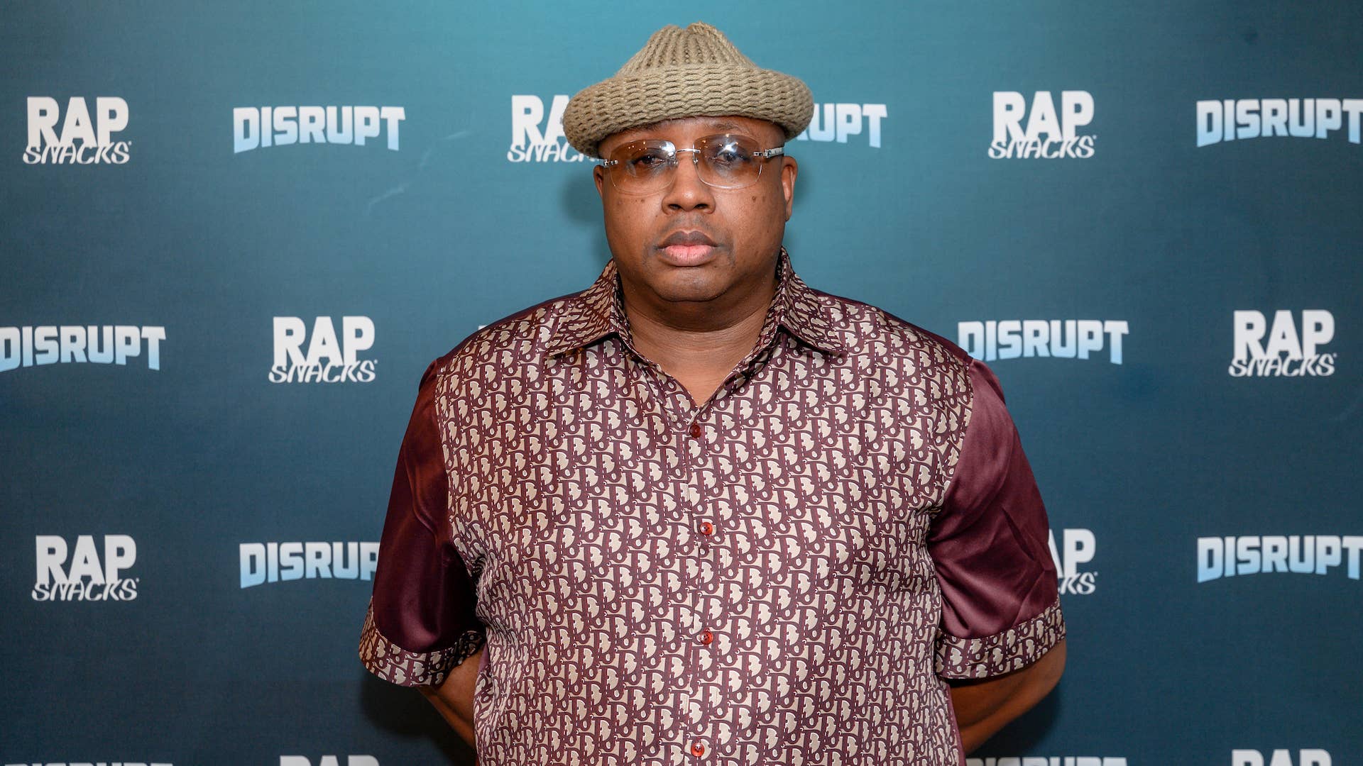 This is a picture of E-40 at disrupt and rapevent.