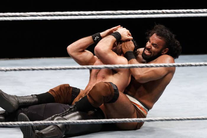 Jinder Mahal Seth Rollins WWE Paris 2018