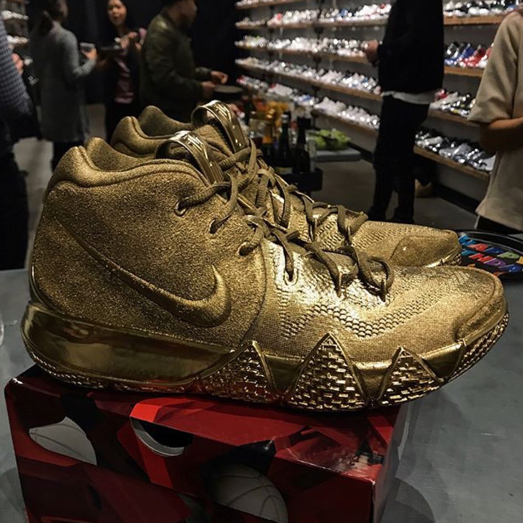 Kyrie 4 best sale mens gold