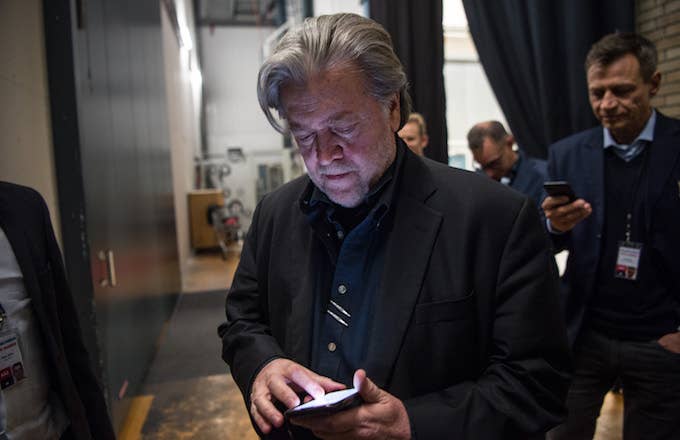 Steve Bannon Dropped From New Yorker Festival Amid Backlash Complex