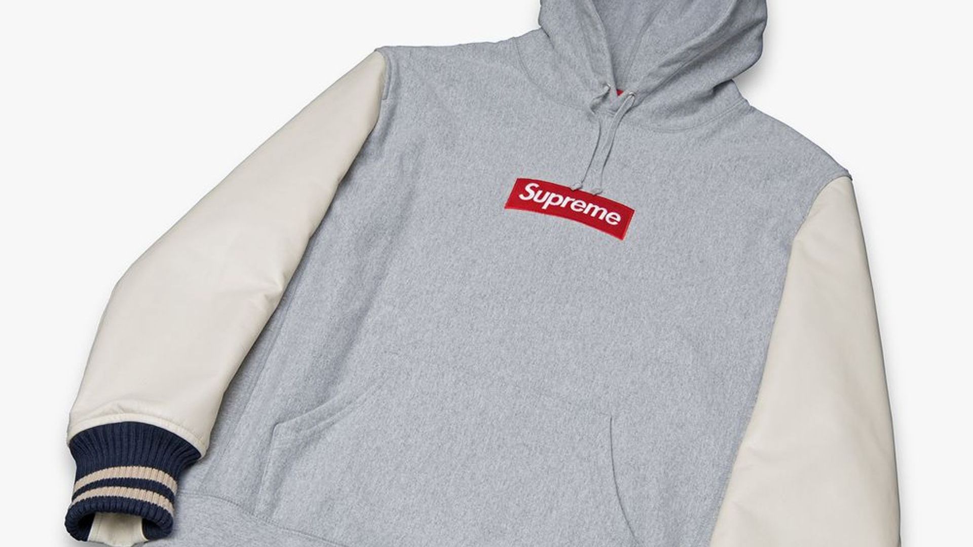 Box logo supreme comme best sale des garcons