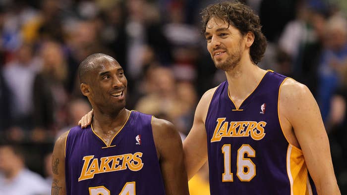 Kobe Bryant #24 and Pau Gasol #16