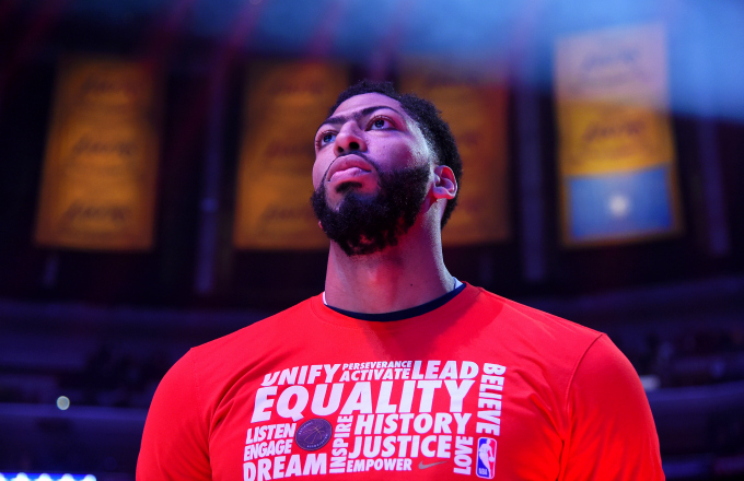 Anthony Davis #23 of the New Orleans Pelicans stands for the national anthem