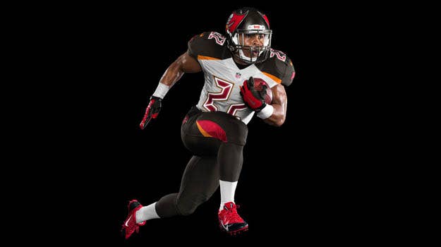tampa bay buccaneers and nike unveil new uniform design 2 large copy