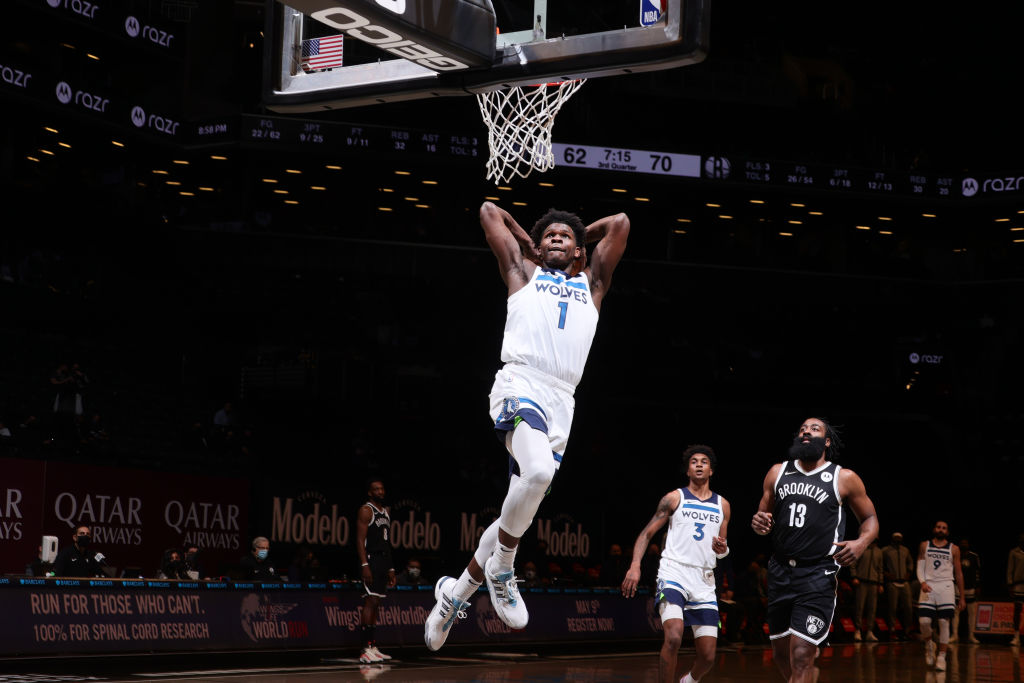 Anthony Edwards Dunk Wolves Nets 2021