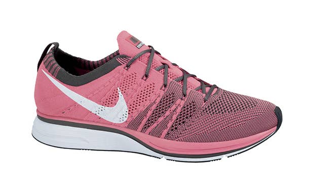 nike flyknit mens pink