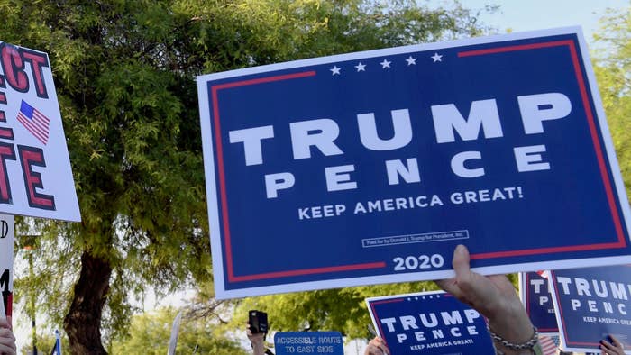 Trump 2020 sign