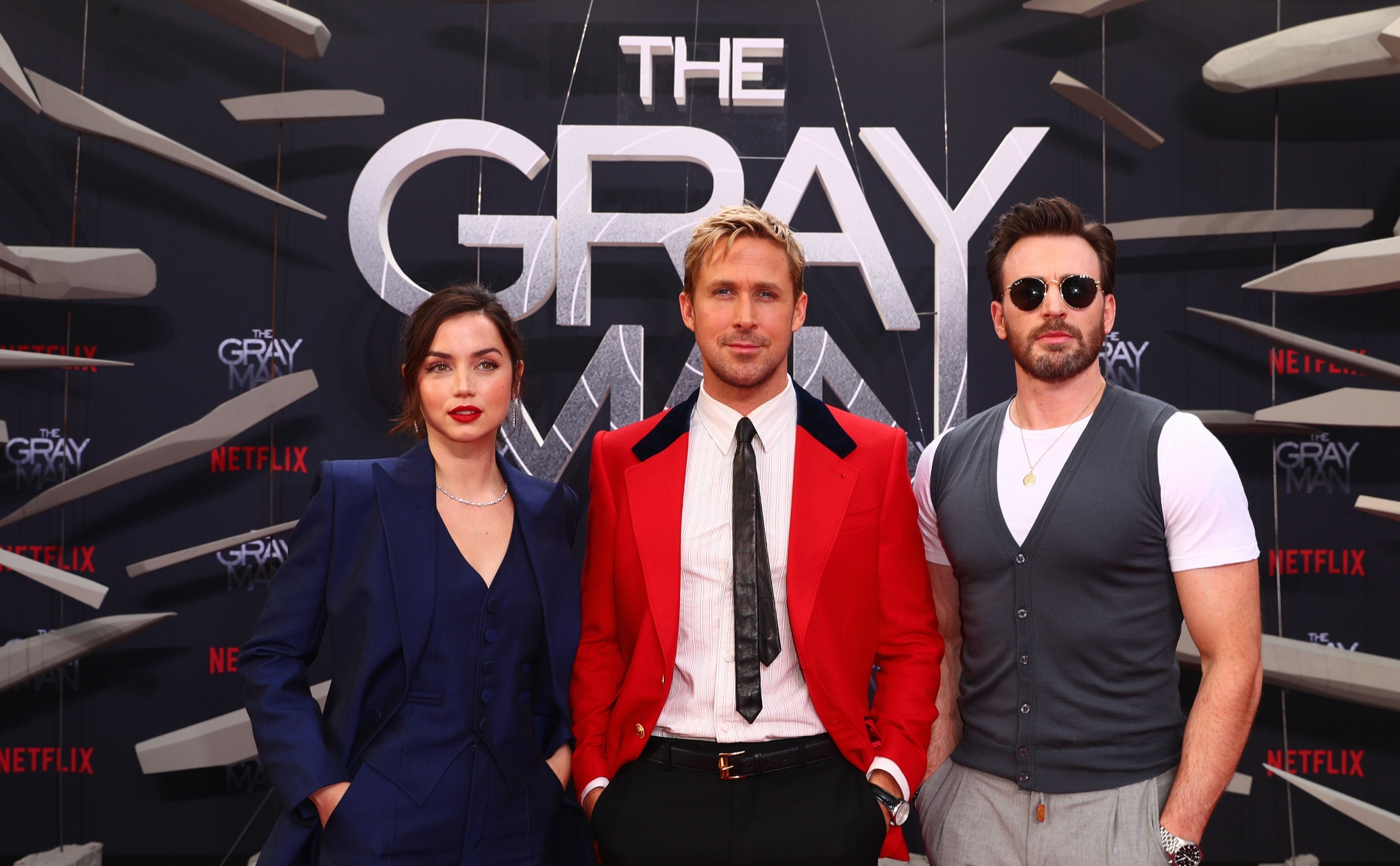 Ryan Gosling, Chris Evans & More Stars Arrive at 'The Gray Man