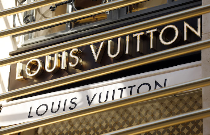 Louis Vuitton takes boutique on wheels to customer's doorsteps