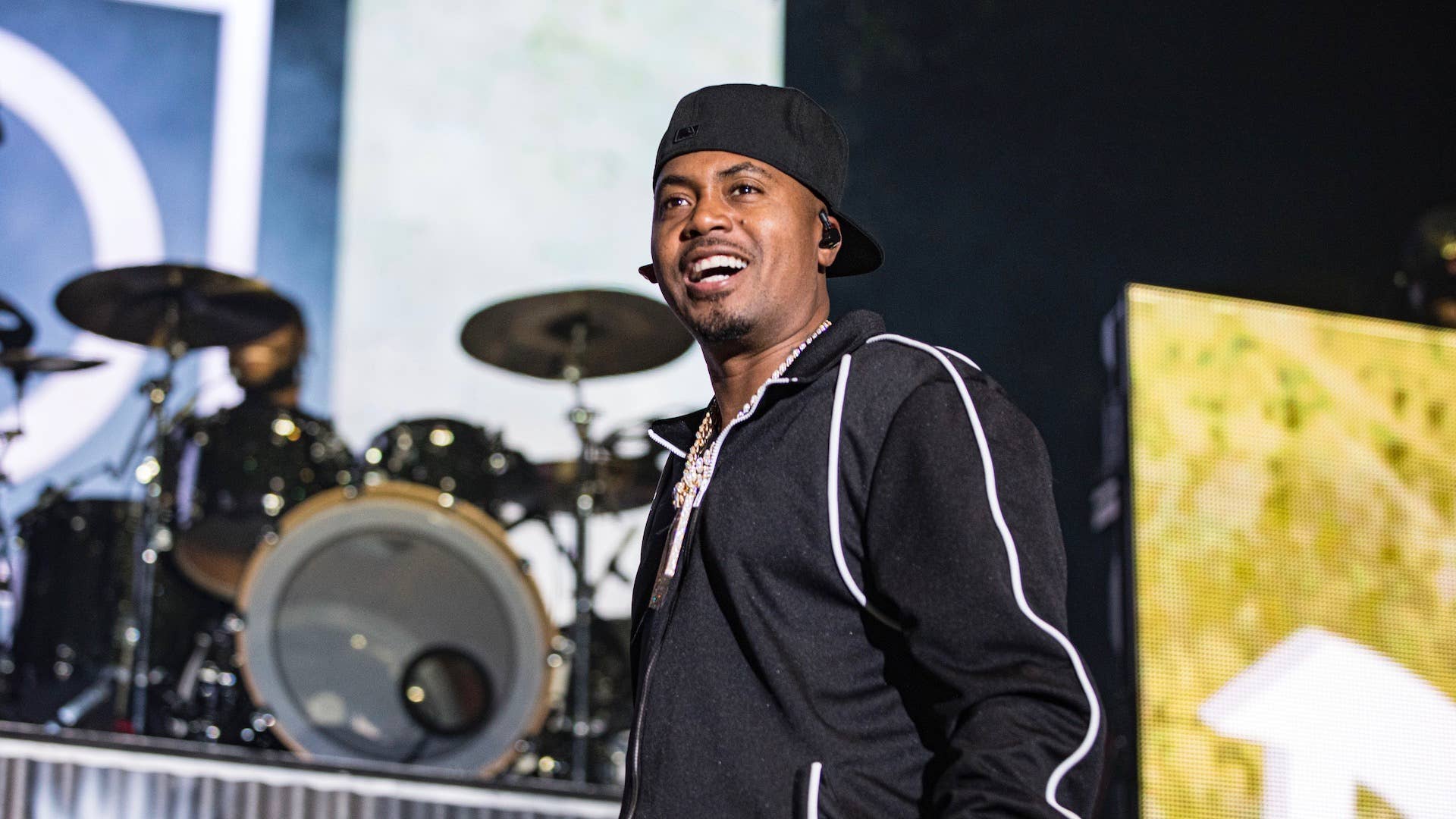 Rapper Nas performs on stage on the final night of the "New York State of Mind Tour"