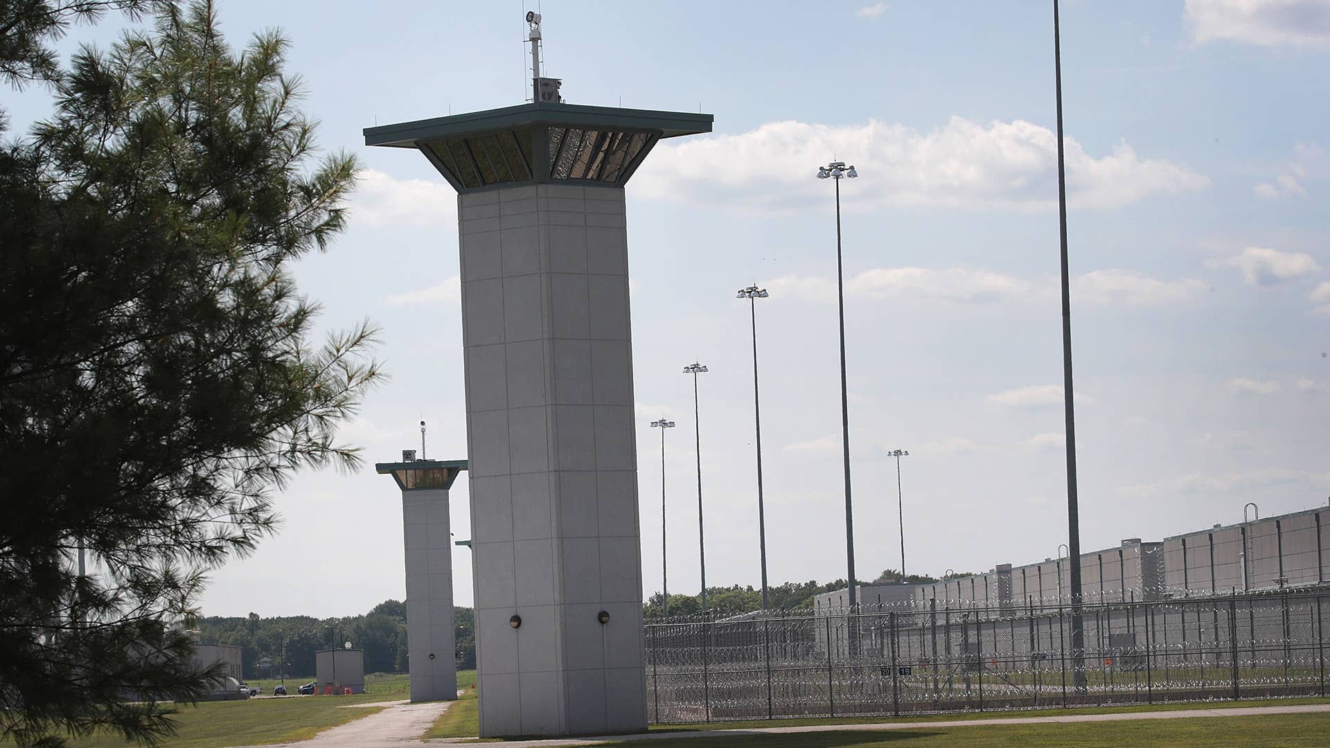 indiana federal prison