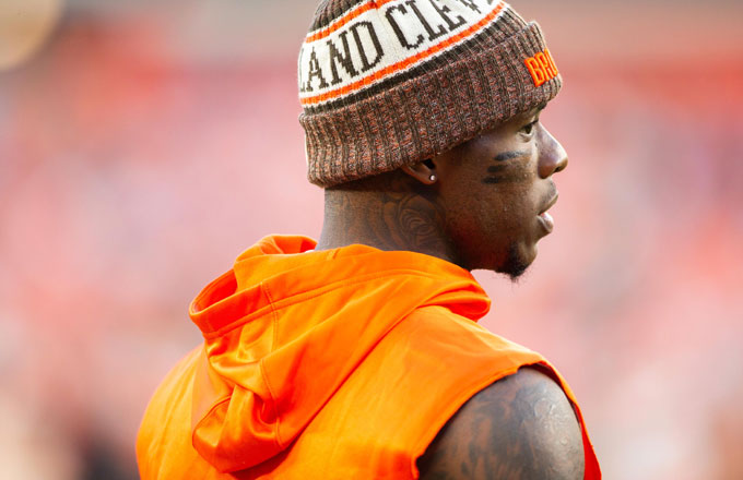 Josh Gordon traded by Cleveland Browns to New England Patriots