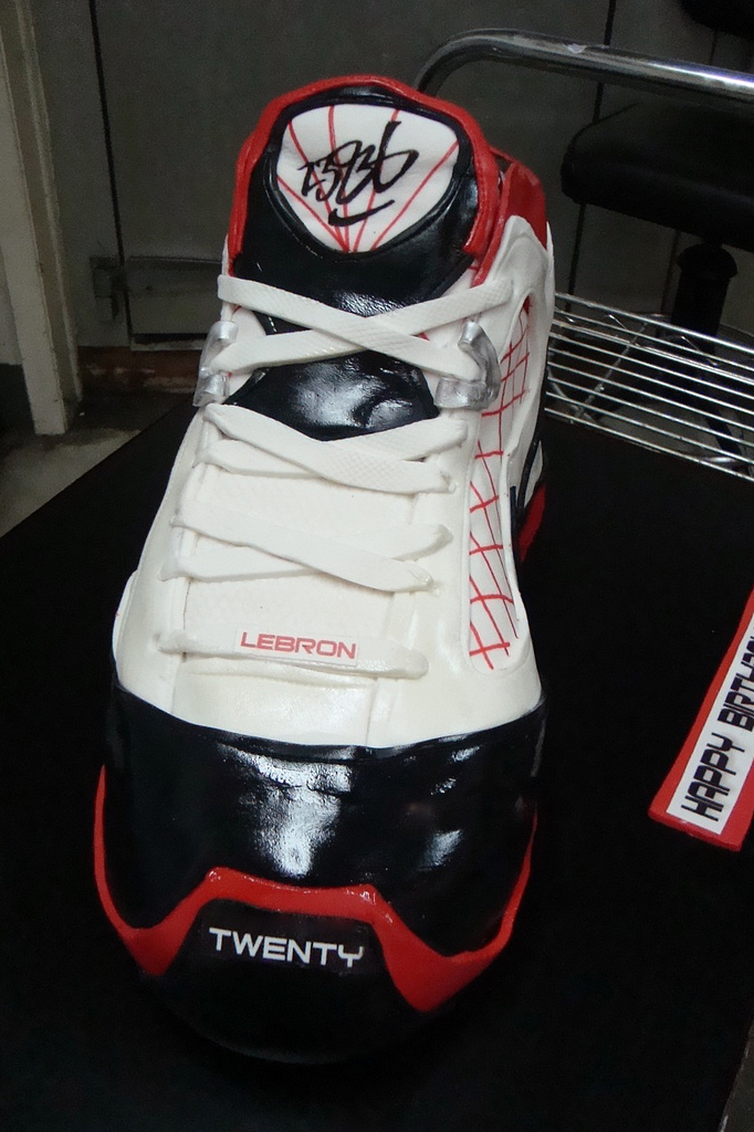 Nike LeBron 7 Home Sneaker Cake