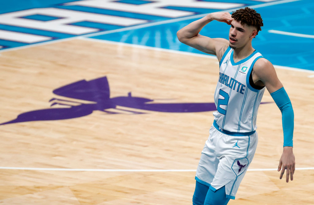 LaMelo Ball Hornets Three 2021