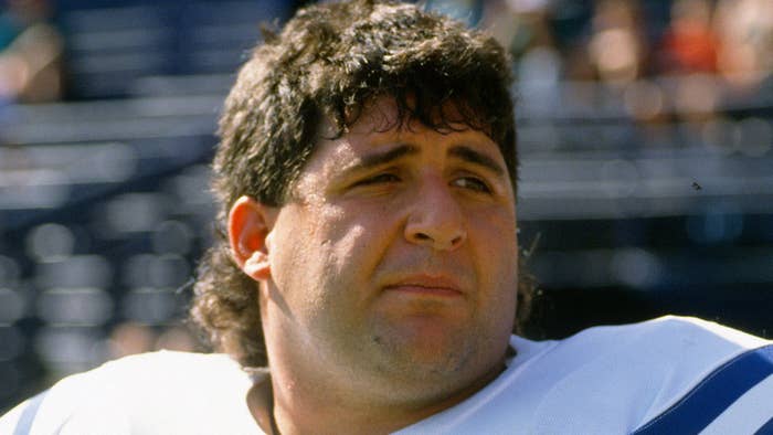 Tony Siragusa #98 of the Indianapolis Colts looks on during an NFL football game circa 1992