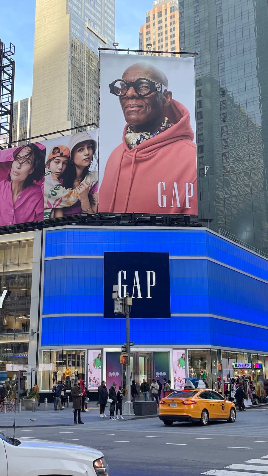 Dapper Dan Talks New Collab w/ Gap & Dap & Releasing Limited-Edition NFTs -  Sheen Magazine