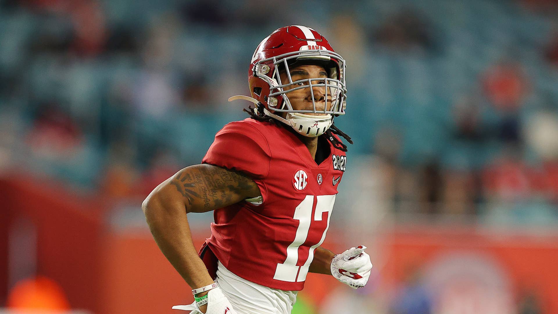 NFL Stars Urge Alabama's Jaylen Waddle to Sit Out Title Game Over Injury