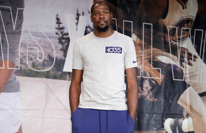 Kevin Durant speaks at an event.