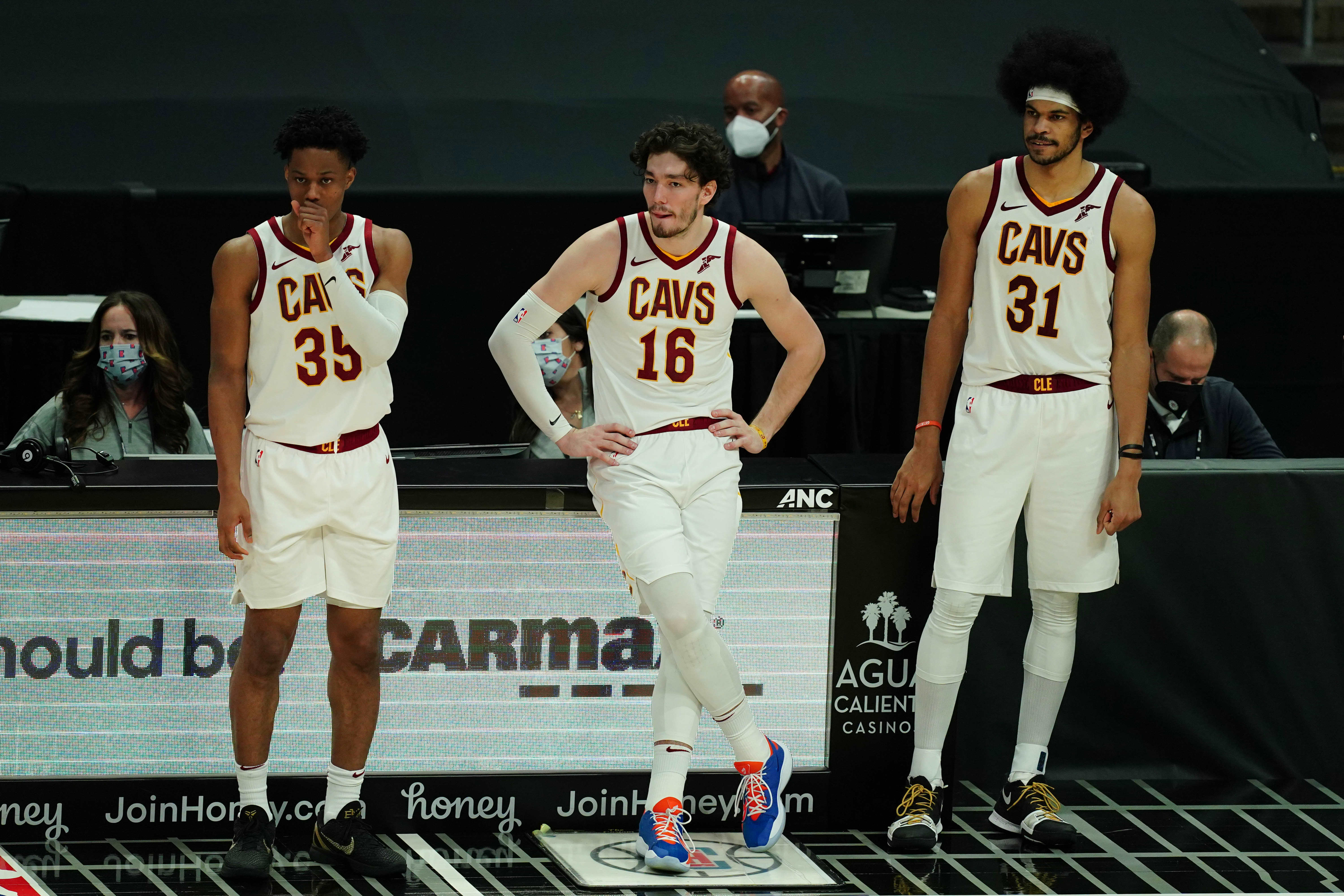 Cavaliers Bench Clippers LA 2021