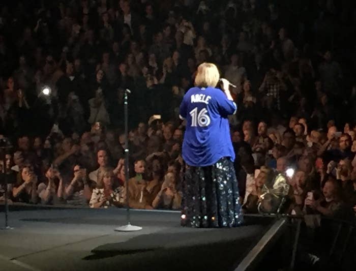 Adele Wore A Blue Jays Jersey For Toronto Show