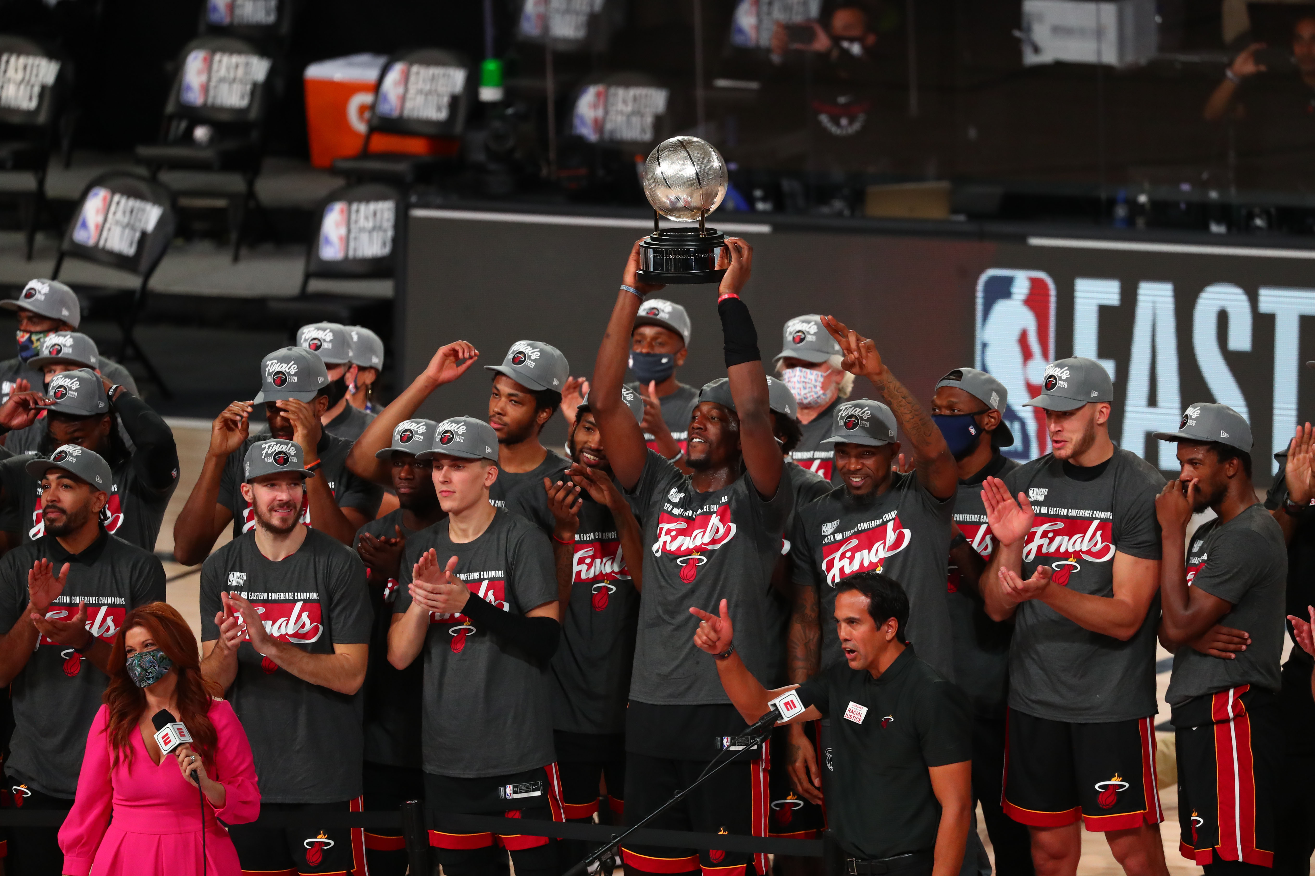 MIami Heat Trophy Eastern Conference Finals 2020
