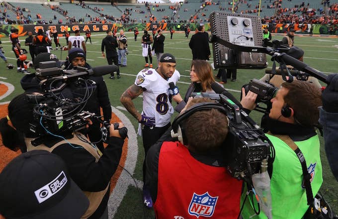 Steve Smith speaks with reporter in final NFL game.