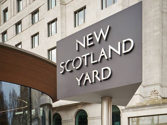 scotland yard commander found smoking weed everyday