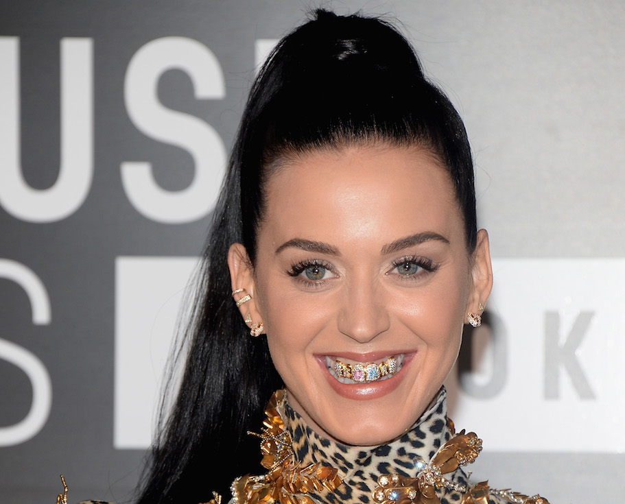 Katy Perry Grills