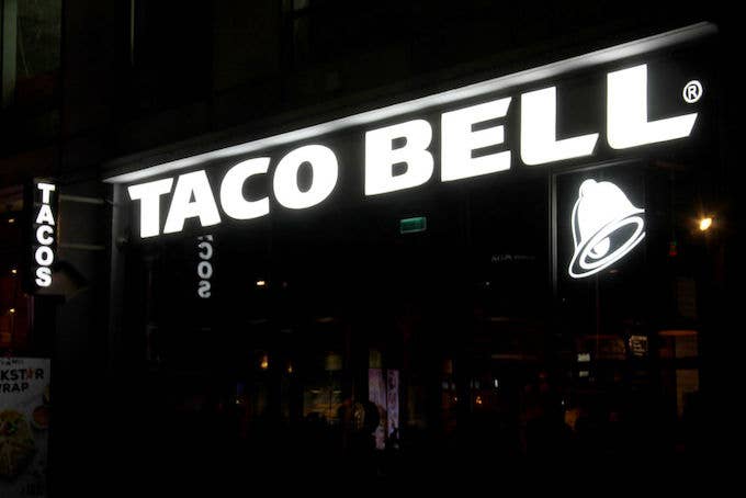 taco bell hotel