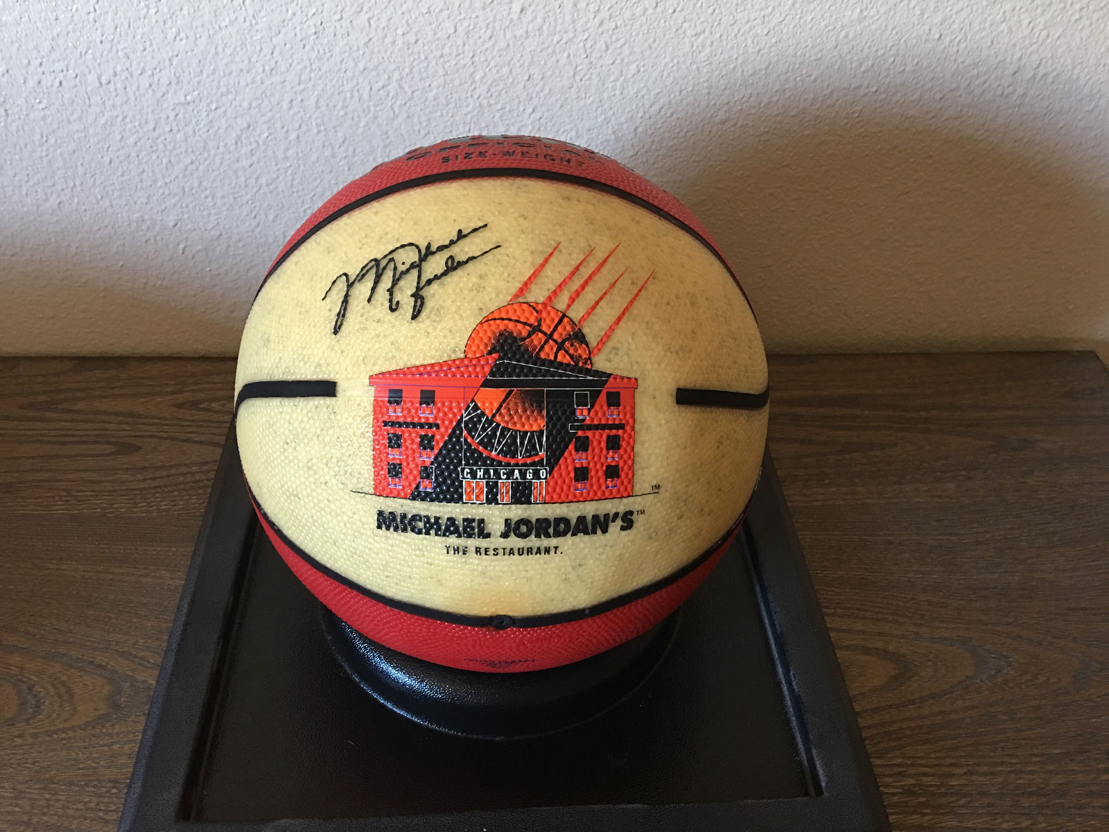 Michael Jordan Restaurant Basketball