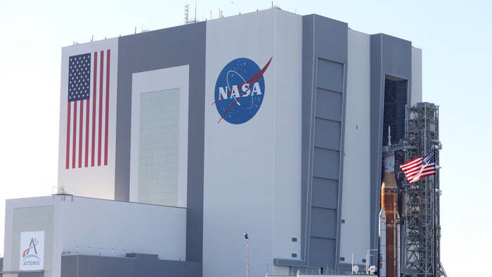 Artemis I rocket is ferried atop a mobile launch platform en route to Launch Pad 39B from the Vehicle Assembly Building at the Kennedy Space Center