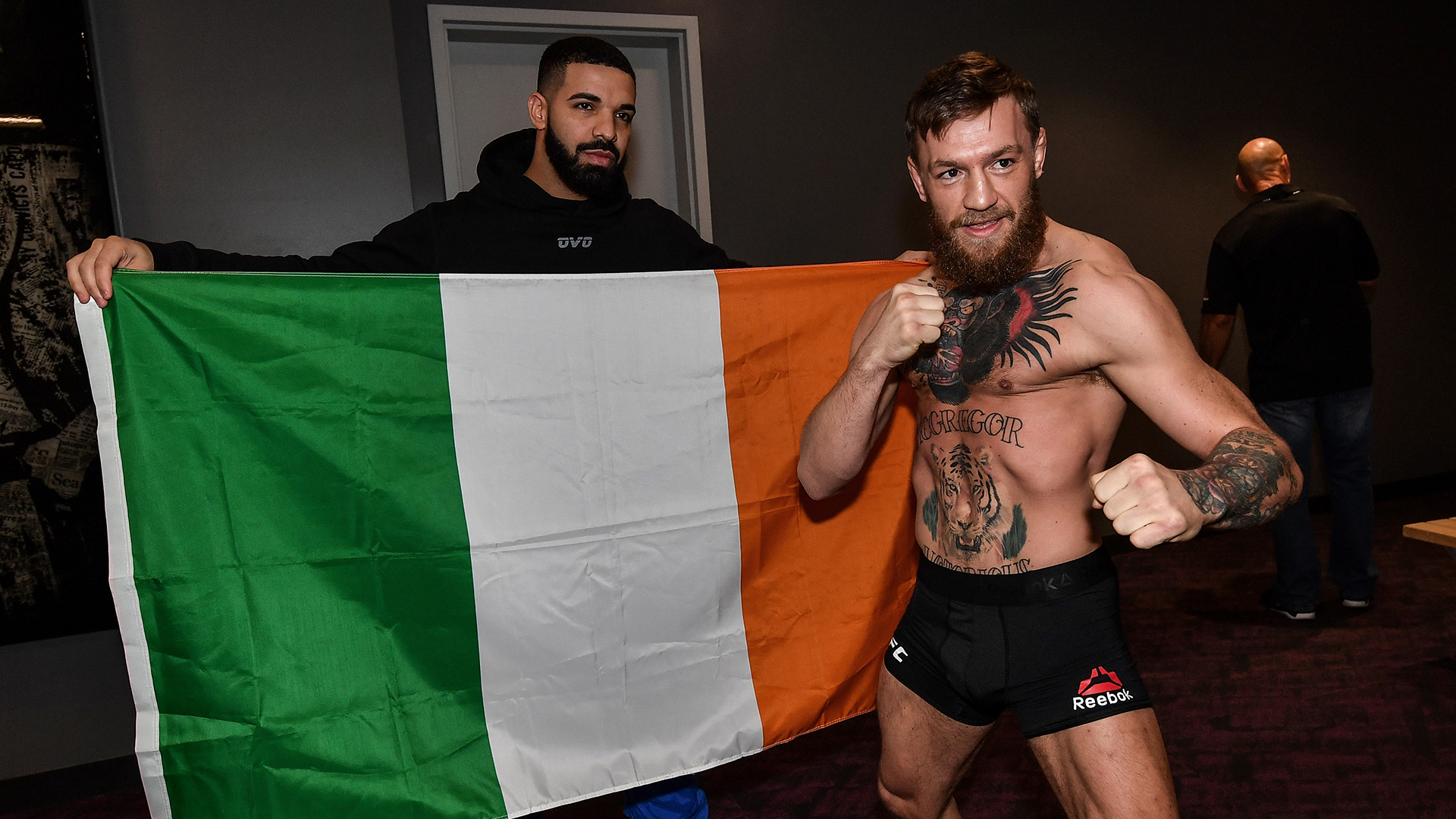 Conor McGregor and family pose with Johnny Depp in Rome - SundayWorld.com