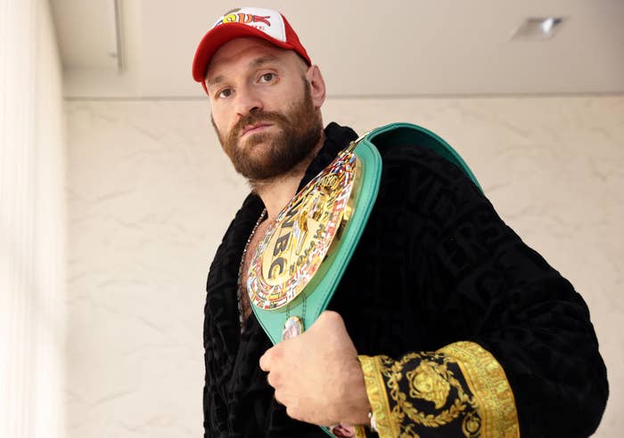 Tyson Fury Robe WBC Belt 2021