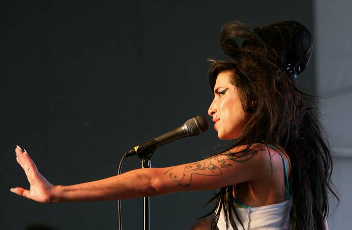 coachella performances amy winehouse