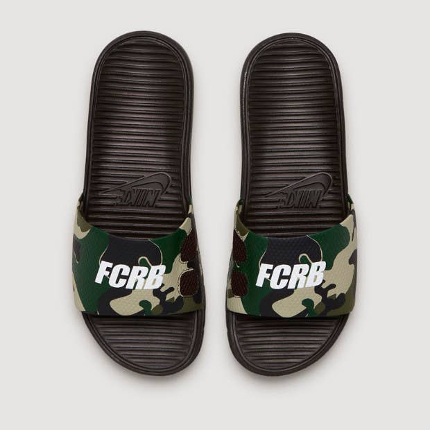 NEW Supreme Sandals RED BOX Logo Flip Flop Slippers Summer 2014 MEN'S Size  9