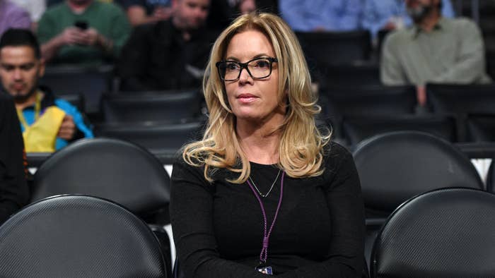 jeanie buss