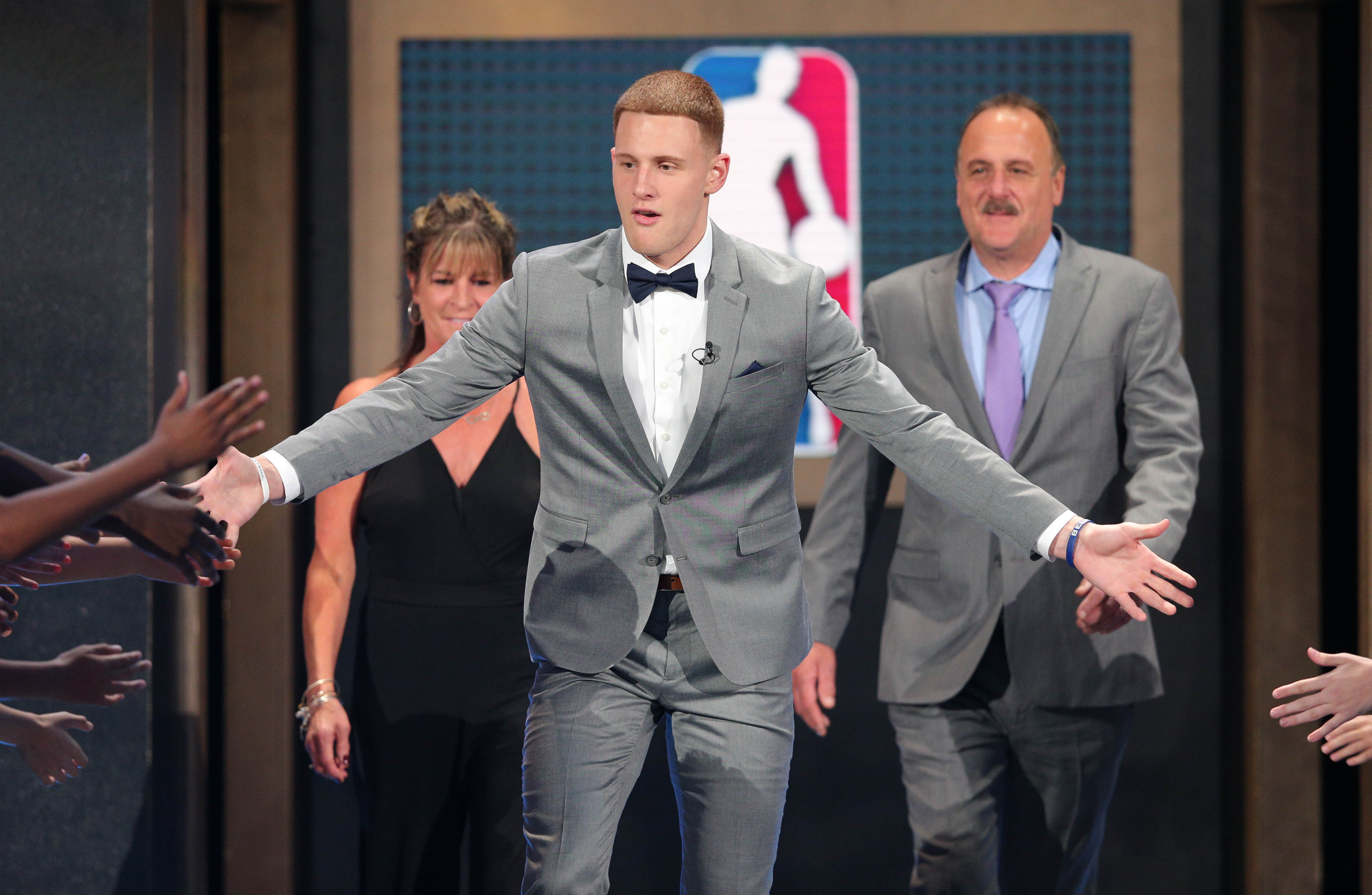 Donte DiVincenzo Draft Night 2018