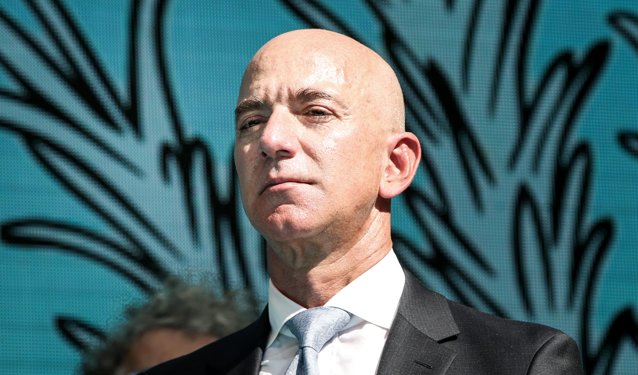 Elon Musk Passes Jeff Bezos to Become Richest Person in the World