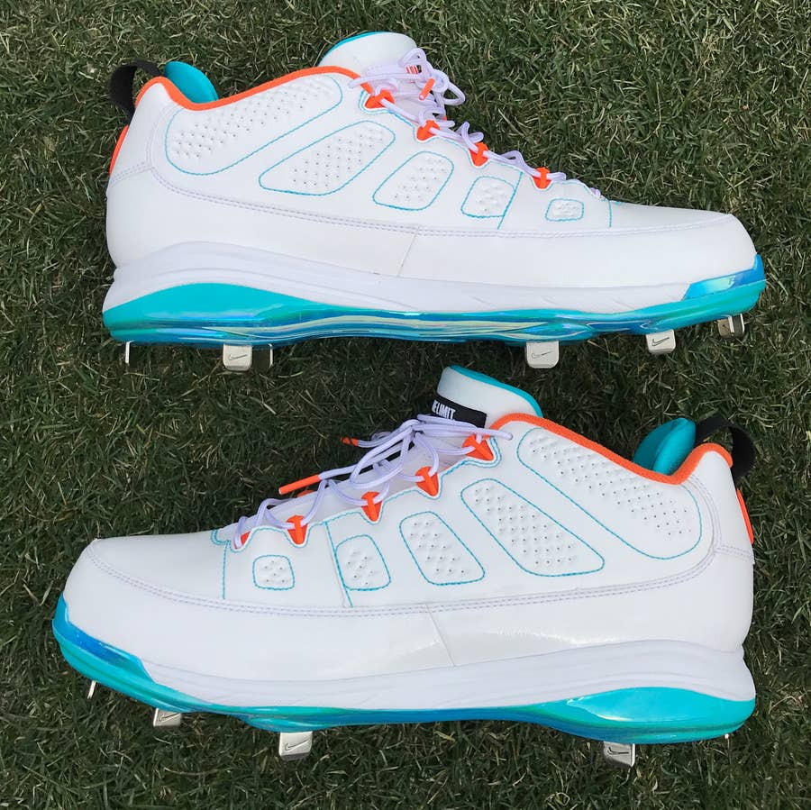 What Pros Wear: Mookie Betts' Jordan 9 PE Cleats to Commemorate 2018 MVP  Award - What Pros Wear