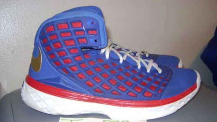 Nike Kobe 3 Blue/Red Gold Sample (2008)