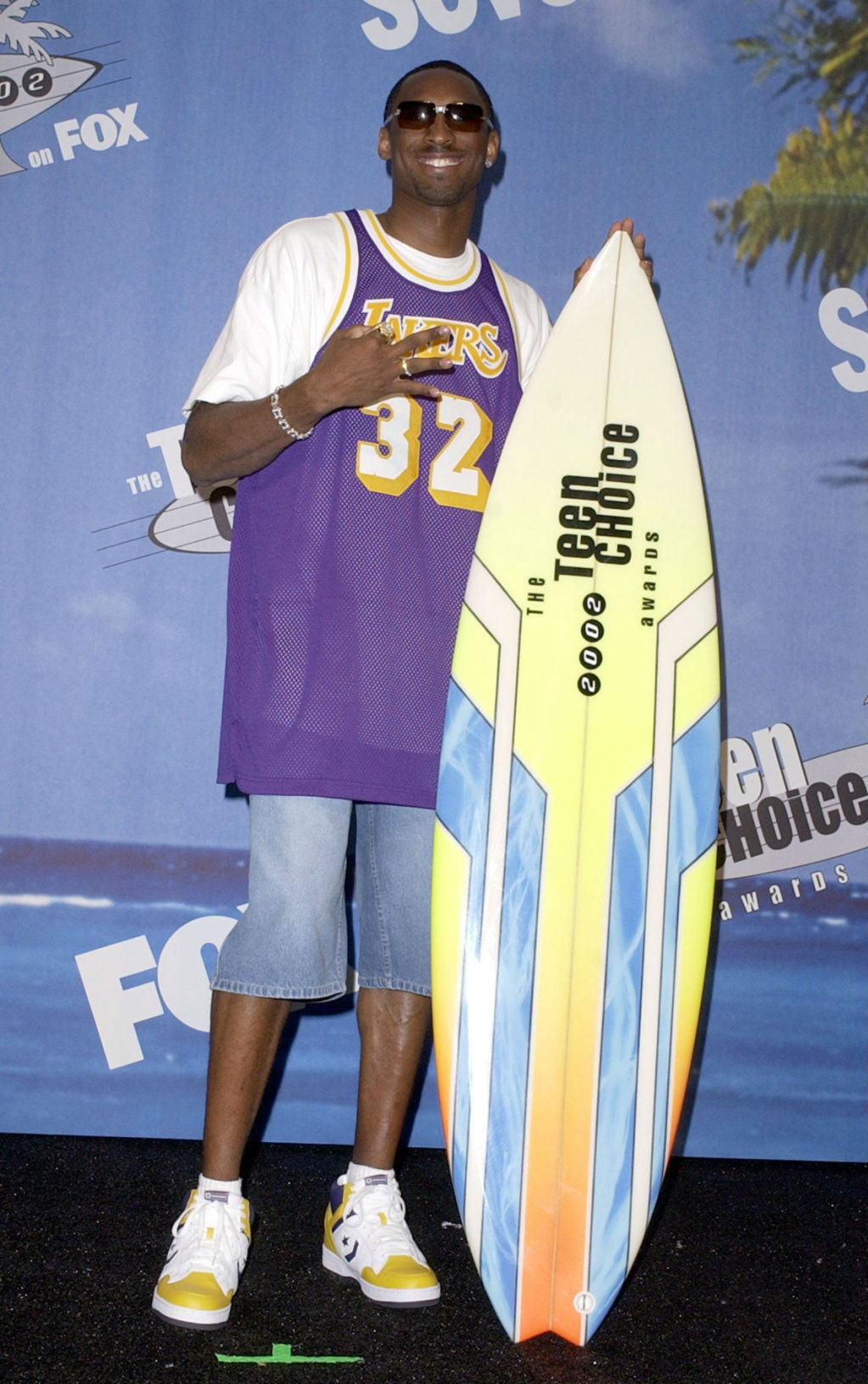 Kobe Bryant Wearing the &quot;Lakers&quot; Converse Weapon