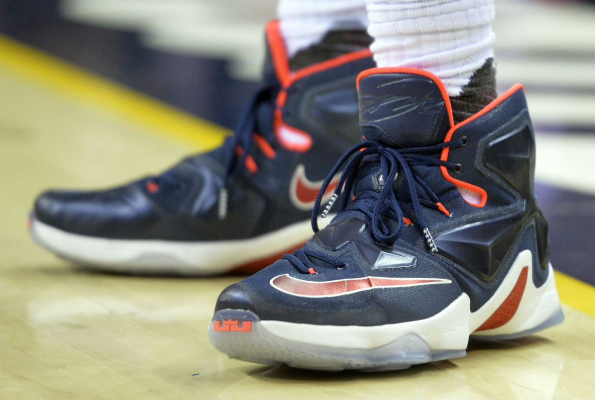 LeBron James Wearing the &quot;USA&quot; Nike LeBron 13