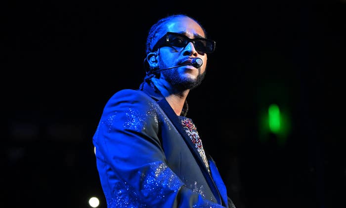 Omarion performing onstage during 2021 Millennium Tour