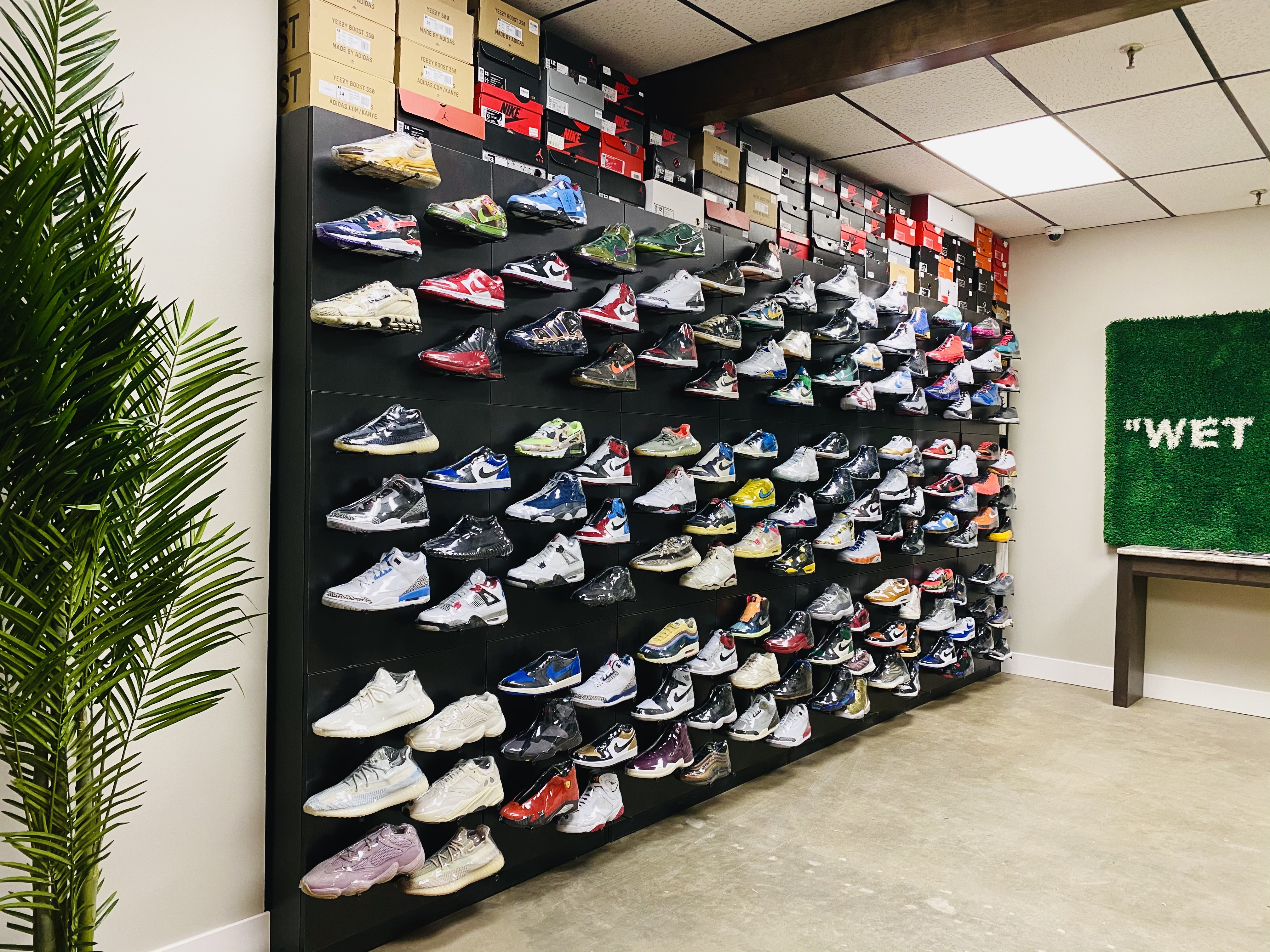 Private Access to the Best Clothing and Sneaker Store in Canada 