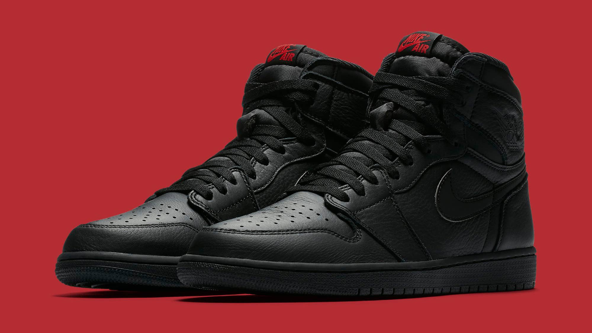 Джорданы 1 черные. Nike Air Jordan 1 Retro Black. Nike Air Jordan 1 High Black. Nike Air Jordan 1 черные. Nike Air Jordan 1 Retro High og Black.